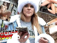 德国童子军-甜蜜的拉丁女孩贝拉皮卡和粗糙他妈的在柏林在度假之旅