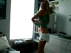 Blondine Stript fuer Mich Blondine Stript fuer Mich