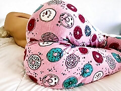 Step Mommy Wakes up to Hard Spunk-pump of Step Son He helps Cougar to cum quick Carry Light