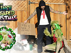 Joanna Angel & Puny Hands in How The Grinch Gaped Christmas - Chapter 4 Scene
