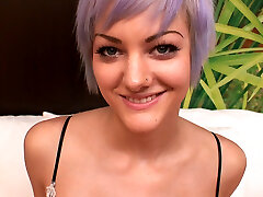 Skinny Gothic Teen With Meaty Labia lips Skinny Gothic Teen With Meaty Labia lips