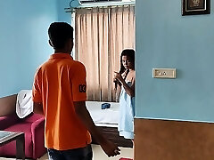 A desi model seduce a motel stud and made a happy ending in a motel room. So hot A desi model seduce a motel stud and made a happy ending in a motel room. So hot