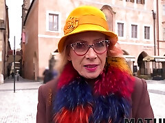 Muddy Czech granny Doll Z spreads legs to be fucked on the bed Muddy Czech granny Doll Z spreads legs to be fucked on the bed