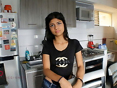 我他妈的我的继妹,以换取我的沉默-色情西班牙语 我他妈的我的继妹,以换取我的沉默-色情西班牙语