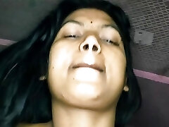 Bangladesi hot bhabhi lovemaking and cum in mouth