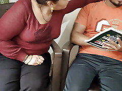 教师学生第一次在课堂上享受