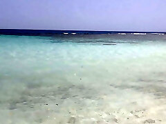 裸体在海滩上 裸体在海滩上