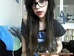 Hipster Brunette Webcam Masturbatin
