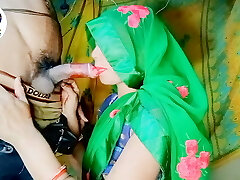 Desi teecher and schoolgirls ghori stalege hindi clear voice saree show finger maidam bahut achchha lagta tha
