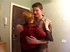 Boy fucks mature mummy