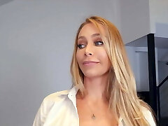 Blonde Babe hasnt had fuck-stick in awhile