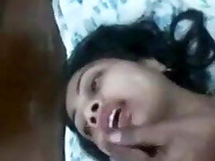 胸部和脸触感柔软 胸部和脸触感柔软