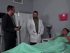 Hunk doctors fap muscle in threesome