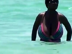 Candid Huge Dark-hued Bikini Beach Cleavage