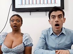 interracial ficken im büro mit frechen avery und zoe