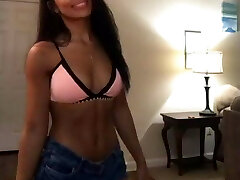 Beat your m to beautiful clothes dark-hued girls from Instagram 