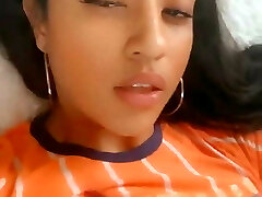 Cutie Fingers Her Kitty Cutie Fingers Her Kitty