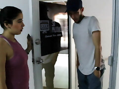 Big ass stepmom is fucked by her stepson's hottest friend - Porn in Spanish