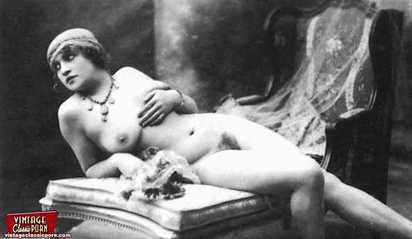 Vintage Nude Ebony Galleries - French vintage ladies nude
