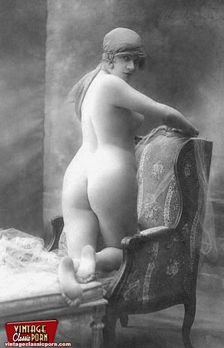 Classic vintage ladies nude