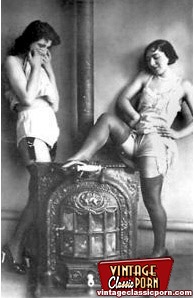 Vintage Nude Dildo - Vintage lesbians with dildo
