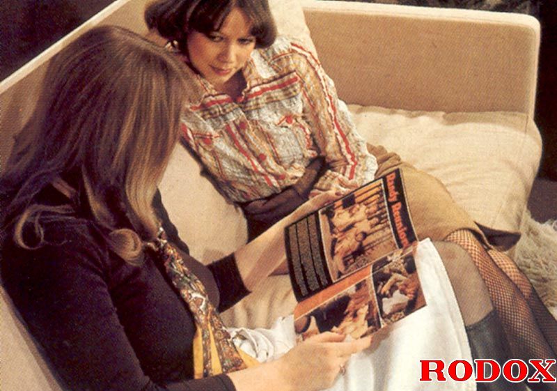 Rodox Vintage Hairy Porn - Two vintage hairy lesbians