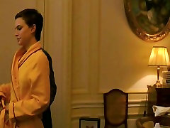 Natalie Portman first time sex hymen breakge - Hotel Chevalier
