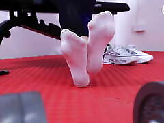 POV gym perv has to smell her sweaty socks