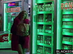BLACKEDRAW Curvy Blonde Bonni gets the public father ride of her life