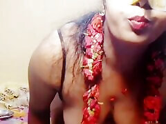 Indian sexy aunty self sex with wooden sticks full official sexy