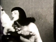 En Blanco y negro Decorar Vixen&039;s del Cuerpo de la década de 1950 de la vrjin xxx porn