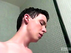 Shower Solo With Davey Brooks