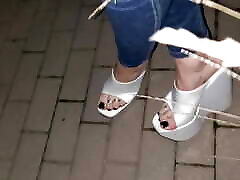 crossdresser with beautiful feet in very sexy wedge onsen japan mom and son4 heels
