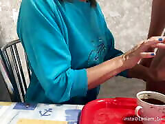 चरण माँ सौतेले बेटे के साथ कॉफी पीता है&039; एस शुक्राणु बड़े पैमाने पर सह शॉट वर्जित बुत