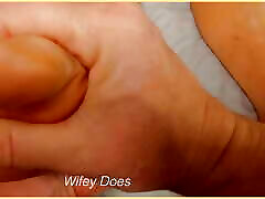Wifey gets her bra girl picture small and toes massaged