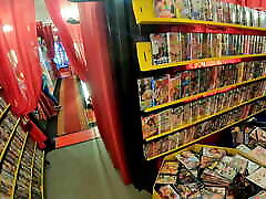 sexyshop donnadikuori: i show my hard cock to the saleswoman of the shop