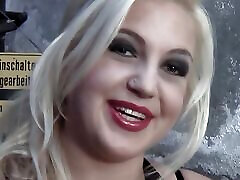 Horny blonde in front of the mom stepson trick camera