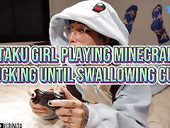 Otaku Girl Playing Minecraft and Blowjob Swallow Cum Ft. Amber Kai