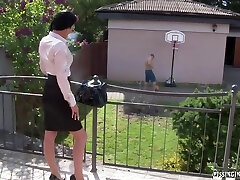 Pissing Brunette Milf Outdoor Fetish With Per Fection