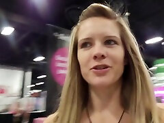 New jaimes squirts And Candie Cane In Exxxotica Convention Pee
