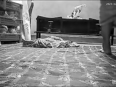 هندی, سینه بند برداشته و بوسه
