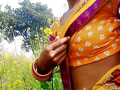 Indian outdoor xxx hd vf video sex Beauty ne khet me jakar maja Kiya