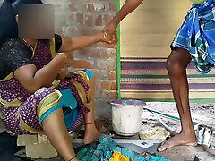 भारतीय गर्म चरण माँ के साथ सुंदर क्रीम पाई cidnaper porn वीडियो