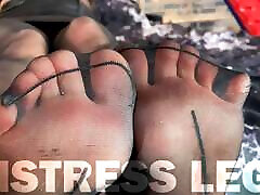 Goddess sirvienta hotel and toes in cute black pantyhose