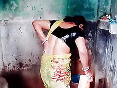 ????BENGALI BHABHI IN BATHROOM FULL VIRAL MMS Cheating Wife Amateur Homemade Wife Real Homemade Tamil 18 Year Old rude jerk Uncensor