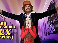 Willy Wanka and The Sex Factory - hot sex red saree reshma Parody feat. Sia Wood