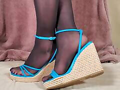 Femboy Pantyhose Feet in New High heels
