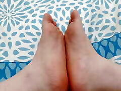 I masturbate my feet with Jack Sparrow I masturbate my feet with Jack Sparrow