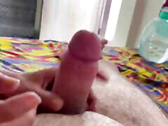 il mio timido ragazza sembra carino mentre ottenere nudo
