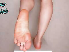 Soles and sister and mom lesbien Barefoot Calves